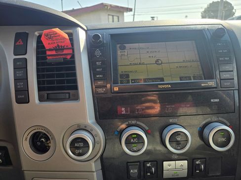 Used 2008 Toyota Sequoia Limited image 27