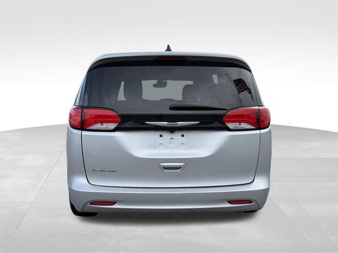 Used 2024 Chrysler Voyager LX FWD image 26