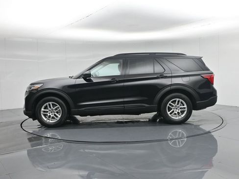New 2026 Ford Explorer Active image 4