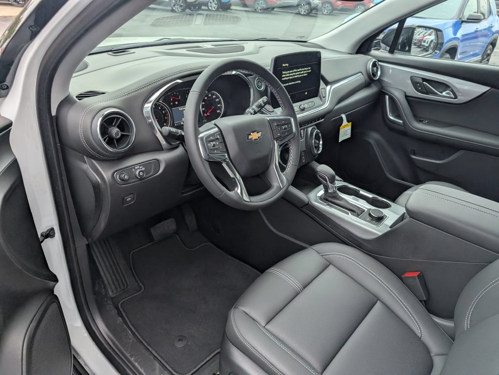 New 2026 Chevrolet Blazer LT w/ Midnight/Sport Edition AWD/4WD image 16
