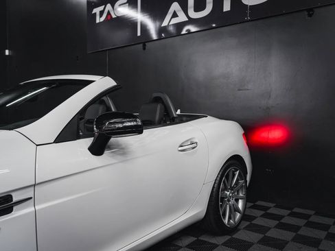 Used 2017 Mercedes-Benz SLC 43 AMG image 16
