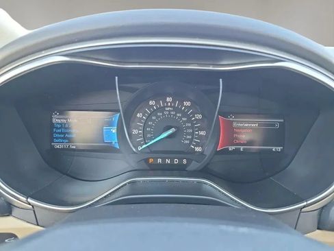 Used 2016 Ford Fusion SE w/ Equipment Group 202A FWD image 20