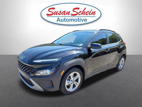 Used 2022 Hyundai Kona SEL w/ Convenience Package FWD image 1