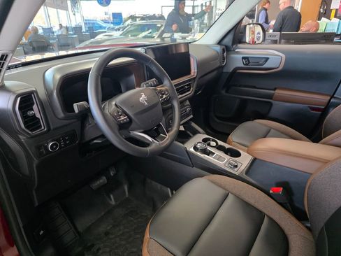 New 2025 Ford Bronco Sport Outer Banks w/ Sasquatch Outer Banks Package image 24