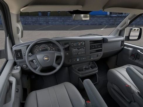 New 2025 Chevrolet Express 3500 w/ Driver Convenience Package image 17
