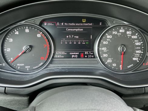 Used 2018 Audi A4 2.0T Premium w/ Convenience Package image 8