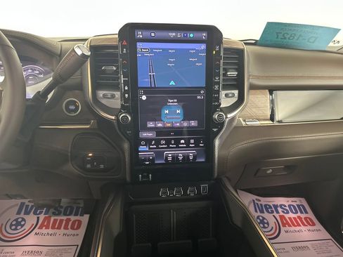 New 2026 RAM 2500 Limited image 17