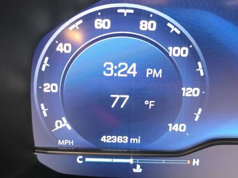 Used 2023 Chevrolet Tahoe Premier AWD/4WD image 21