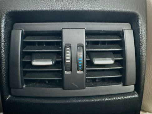 Used 2021 BMW 230i Coupe RWD image 17