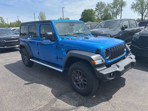 Used 2024 Jeep Wrangler Unlimited Sport AWD/4WD image 5