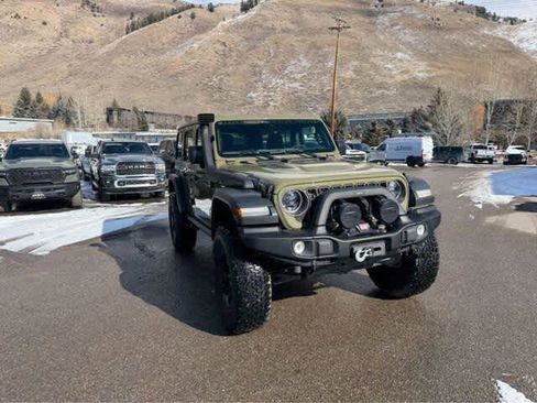 New 2025 Jeep Wrangler Unlimited Rubicon w/ Convenience Group AWD/4WD image 6