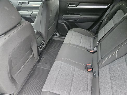 New 2027 GMC Terrain Elevation w/ LPO, Floor Liner Package FWD image 19