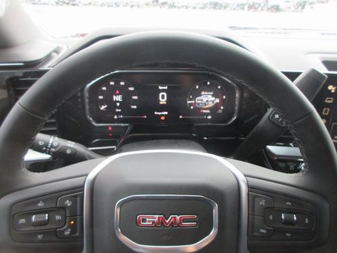 New 2026 GMC Sierra 3500 SLE w/ SLE Value Package AWD/4WD image 18