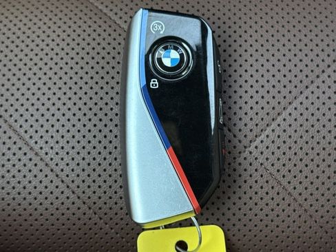 Used 2024 BMW X5 xDrive40i w/ M Sport Package AWD/4WD image 26