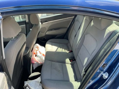 Used 2020 Hyundai Elantra SEL FWD image 12