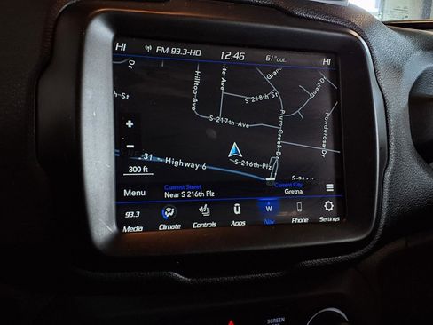 Used 2022 Jeep Renegade Latitude w/ Convenience Group image 20