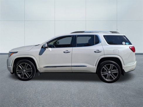 Used 2017 GMC Acadia Denali w/ Technology Package image 6