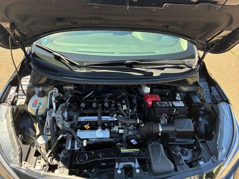 Used 2025 Nissan Versa SV FWD image 30