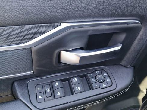 New 2026 RAM 2500 Big Horn AWD/4WD image 12