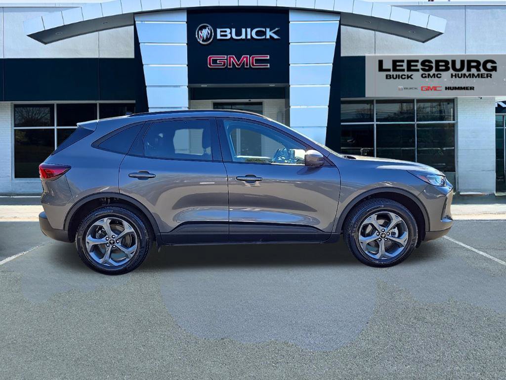 Used 2025 Ford Escape ST-Line Select AWD/4WD image 8