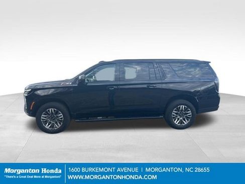 Used 2025 Chevrolet Suburban Z71 w/ Comfort Package image 5