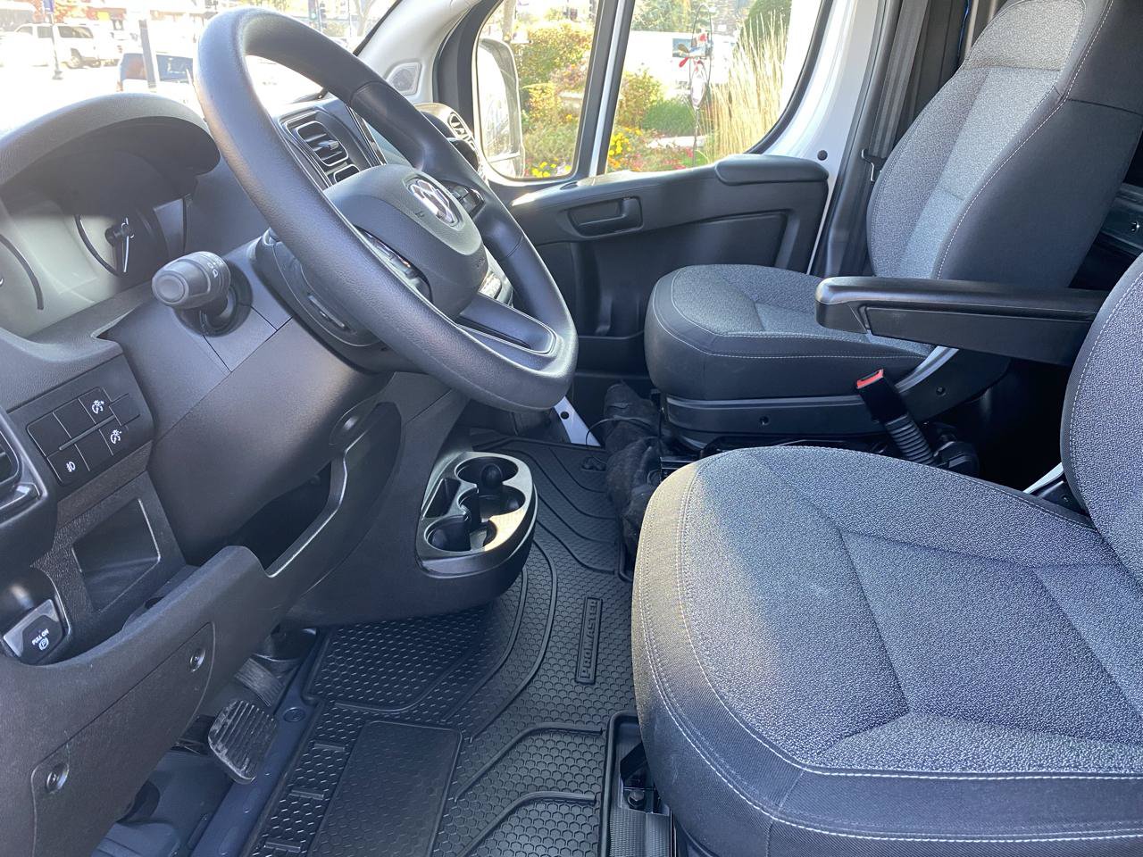 Used 2025 RAM ProMaster 3500 w/ Convenience Group FWD image 19