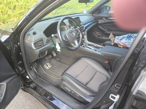Used 2022 Honda Accord Sport image 14
