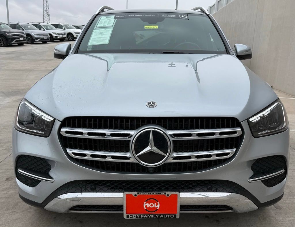 Used 2025 Mercedes-Benz GLE 450 4MATIC image 2