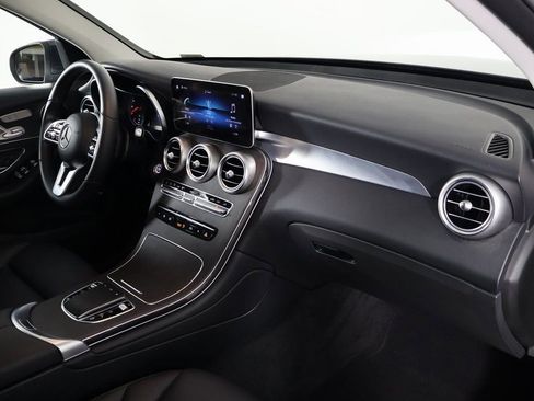Certified 2022 Mercedes-Benz GLC 300 image 9