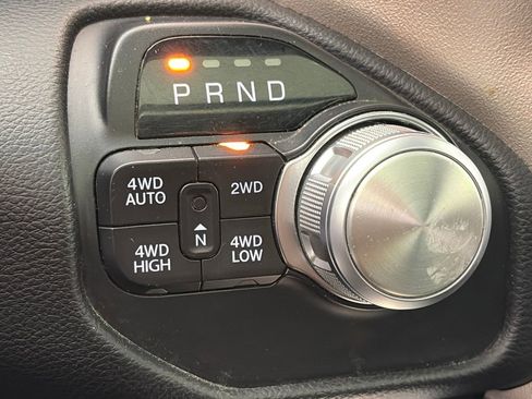 Used 2019 RAM 1500 Laramie image 23