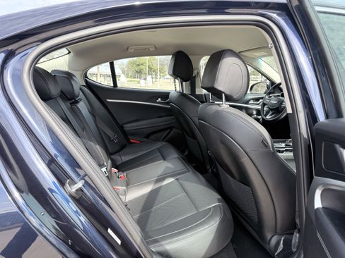 Used 2026 Genesis G70 2.5T image 38