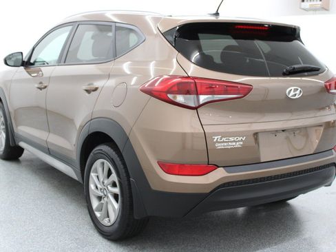Used 2017 Hyundai Tucson SE w/ SE Popular Package 02 FWD image 6