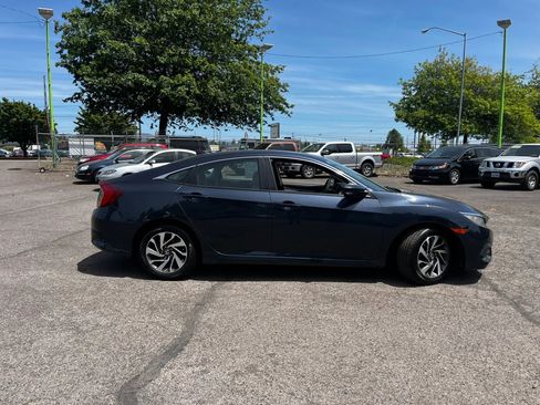 Used 2017 Honda Civic EX image 2