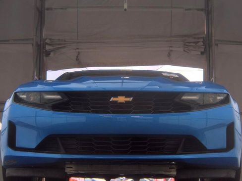 Used 2024 Chevrolet Camaro LT RWD image 9