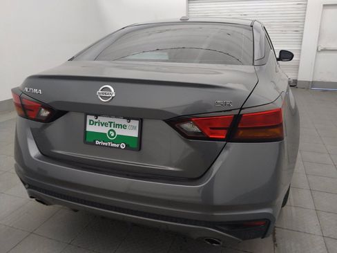 Used 2019 Nissan Altima 2.5 SR FWD image 7