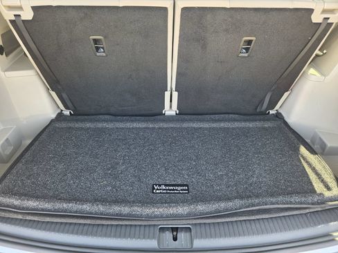 Used 2025 Volkswagen Atlas SE FWD image 27
