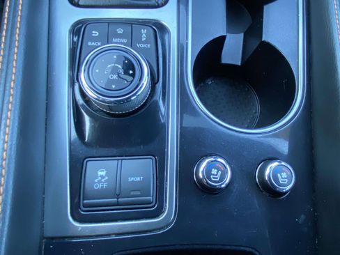 Used 2022 Nissan Maxima SR w/ Sport Mat Group image 32