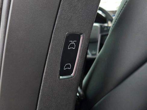 Used 2023 Tesla Model X AWD/4WD image 16