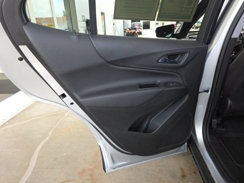 Used 2022 Chevrolet Equinox LT AWD/4WD image 41