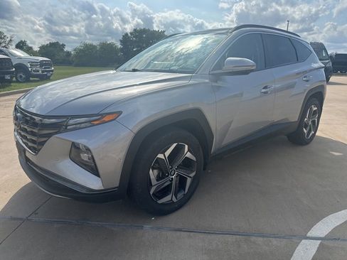 Used 2022 Hyundai Tucson Limited AWD/4WD image 3