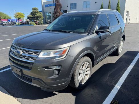 Used 2018 Ford Explorer XLT w/ Equipment Group 201A AWD/4WD image 1