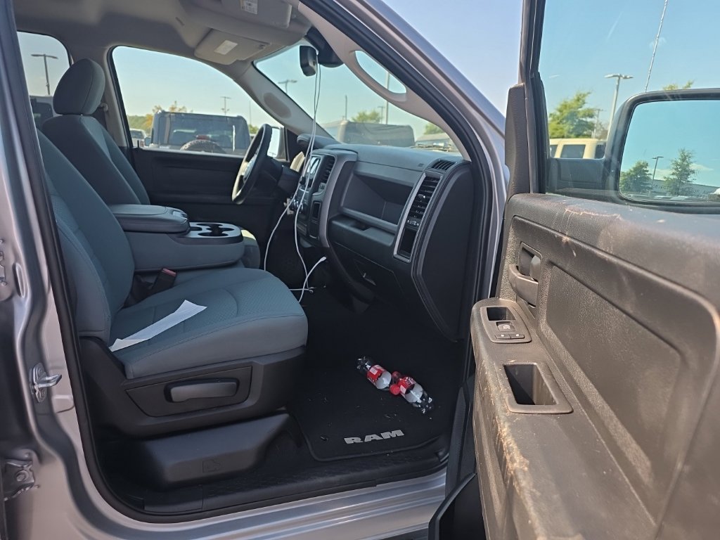 Used 2019 RAM 1500 Tradesman w/ Chrome Plus Package RWD image 18