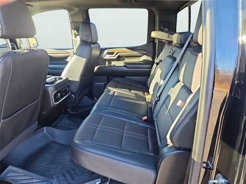 Used 2024 Chevrolet Silverado 1500 High Country w/ Midnight Edition image 39