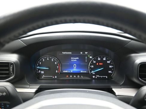 Used 2023 Ford Explorer XLT w/ Equipment Group 202A RWD image 18