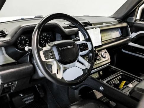 Used 2022 Land Rover Defender 110 X-Dynamic HSE AWD/4WD image 4