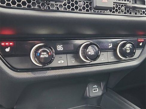 Used 2024 Honda HR-V Sport image 15