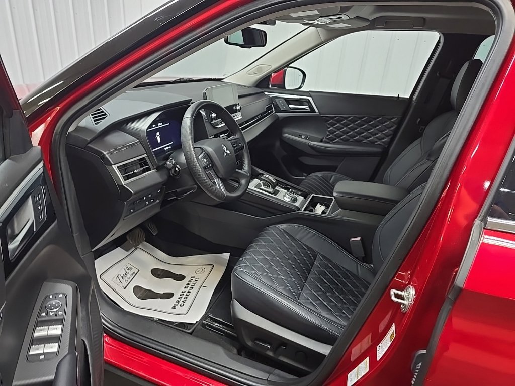 Used 2023 Mitsubishi Outlander SEL AWD/4WD image 30