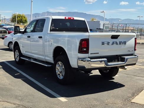 Certified 2025 RAM 2500 Big Horn AWD/4WD image 7