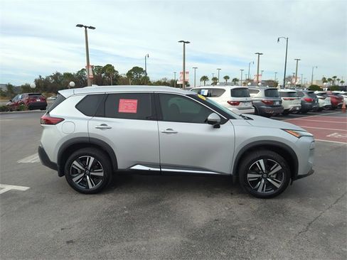 Certified 2021 Nissan Rogue SL w/ Premium Package image 2