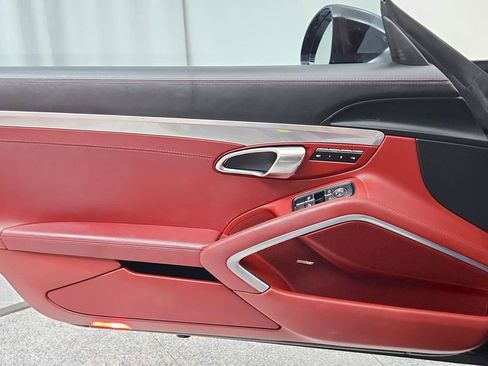 Used 2017 Porsche 911 Targa 4S image 25